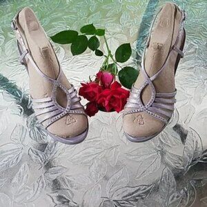 The touch of nina heels Sandals.  Size 8.5 weding, prom, special occasions